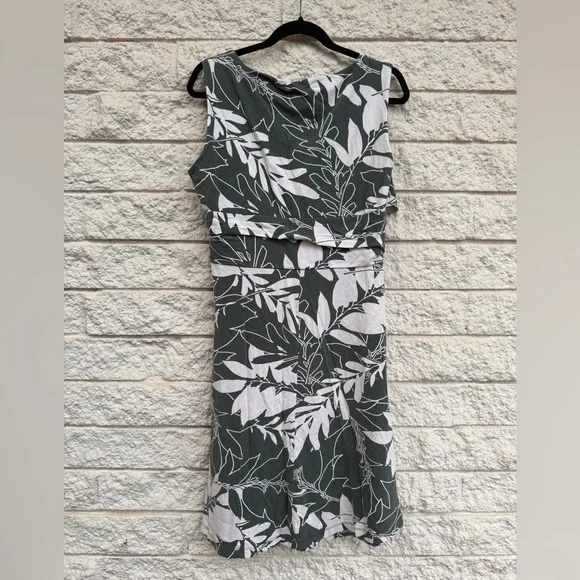 ⭐️Lands’ end (L) tropical green wrap dress sleeveless - Picture 2 of 2